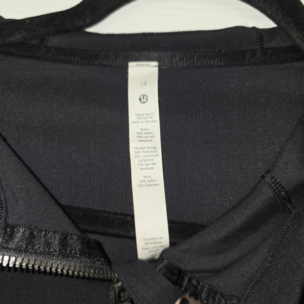 Women's Black Lululemon Hooded Define Jacket Size 18 - Picture 7 of 9